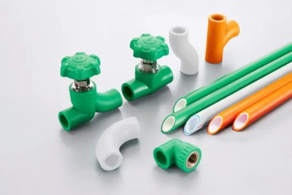 水管日豐好還是保利好？2點對比不分伯仲，不妨用它做選擇！