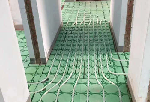 暖氣只關(guān)回水閥會(huì)爆炸嗎？使用地暖要注意哪些情況？