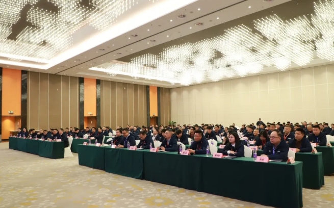 龍勝管全國經(jīng)銷商年會(huì)圓滿召開,見相非相,即見如來! 龍勝管全國經(jīng)銷商年會(huì)圓滿召開,見相非相,即見如來!